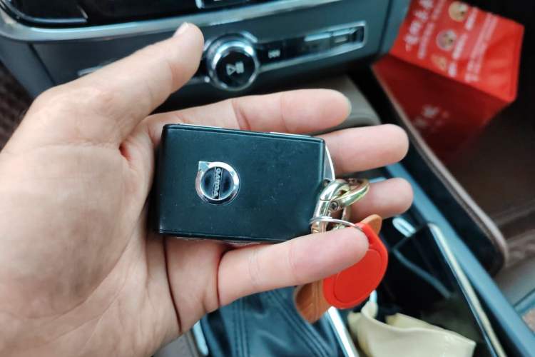 Used Volvo S90 2018 T4 Zhiyuan Edition Vehicle Key