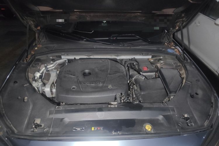 Used Volvo S90 2018 T5 Zhiyuan Edition Engine Bay