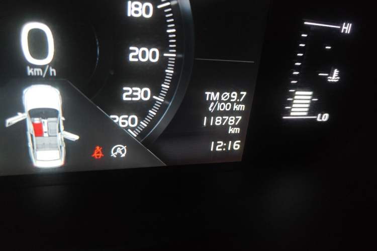 Used Volvo S90 2018 T5 Zhiyuan Edition Odometer Close Up