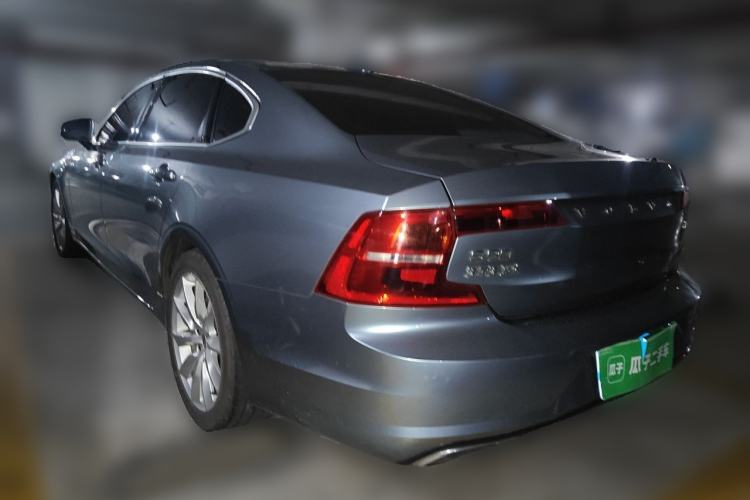 Used Volvo S90 2018 T5 Zhiyuan Edition Rear Left 45 Deg