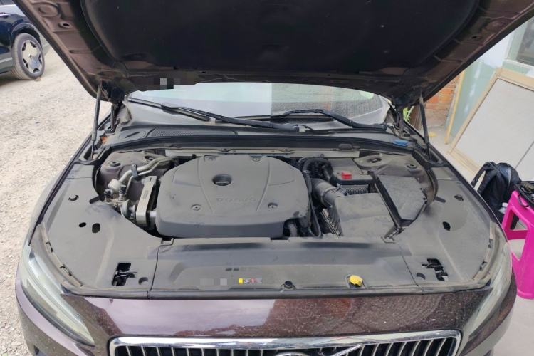Used Volvo S90 2018 T4 Zhiyi Edition Engine Bay