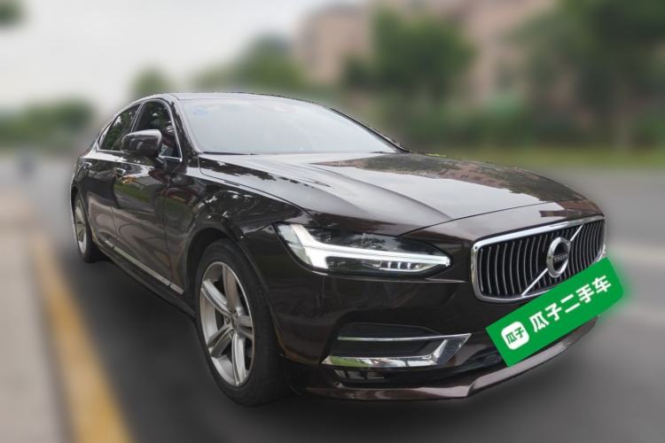Used Volvo S90 2018 T5 Zhiyuan Edition Front Right 45 Deg