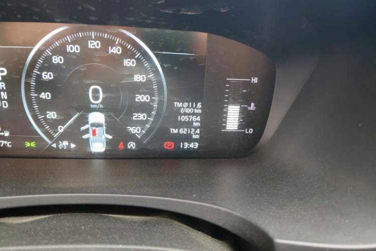 Used Volvo S90 2018 T4 Zhiyi Edition Odometer Close Up