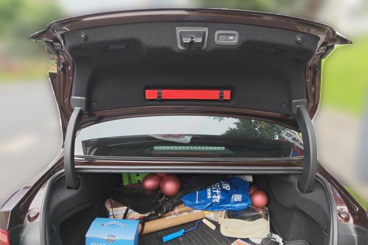 Used Volvo S90 2018 T5 Zhiyuan Edition Trunk