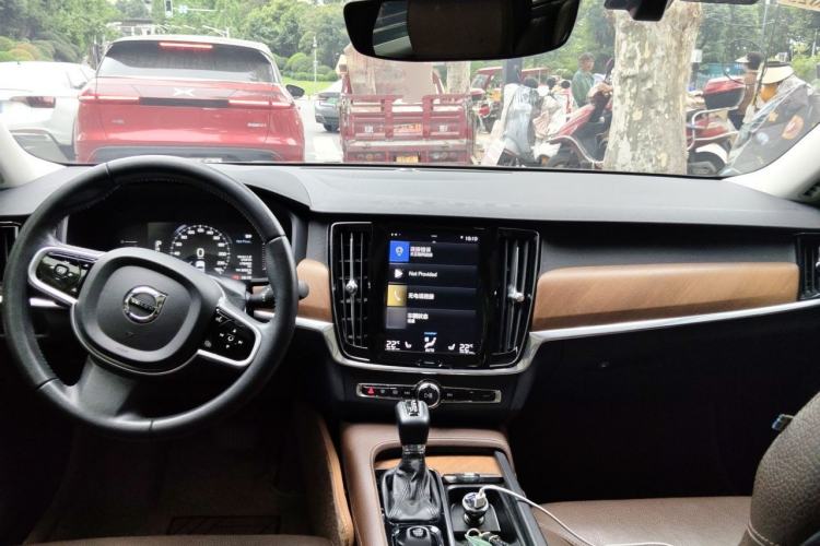 Used Volvo S90 2018 T5 Zhiyuan Edition Center Console