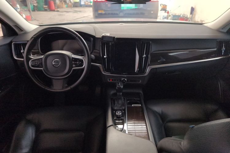 Used Volvo S90 2018 T4 Zhiyuan Edition Center Console
