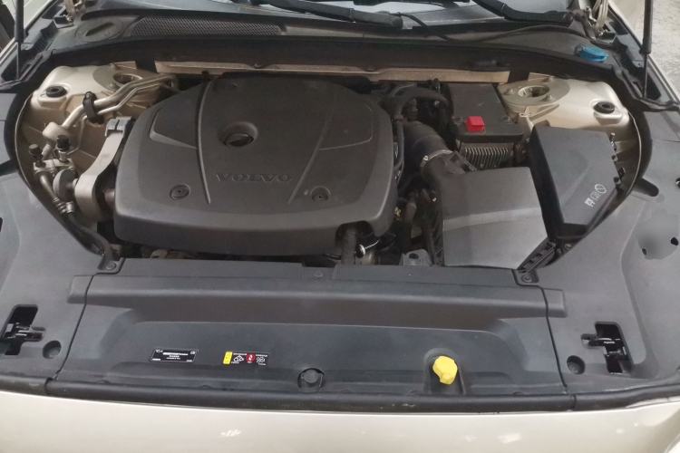 Used Volvo S90 2018 T4 Zhiyuan Edition Engine Bay