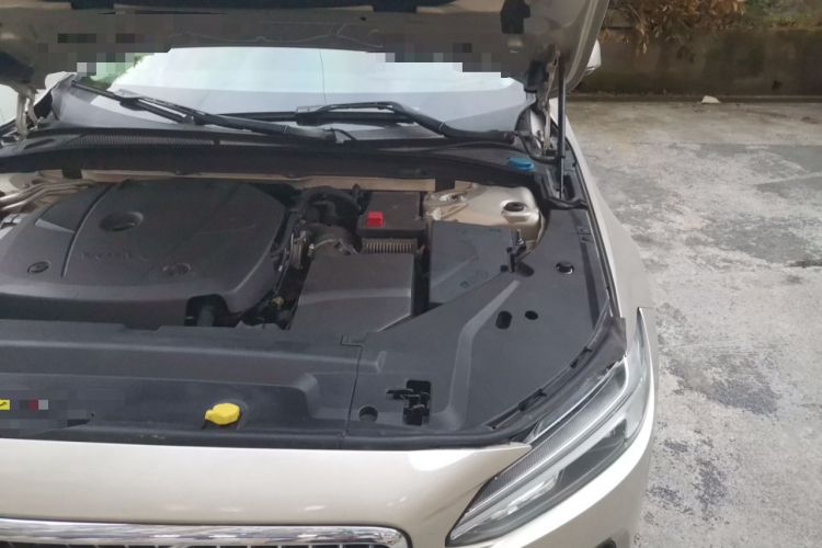Used Volvo S90 2018 T4 Zhiyuan Edition Engine Bay Left