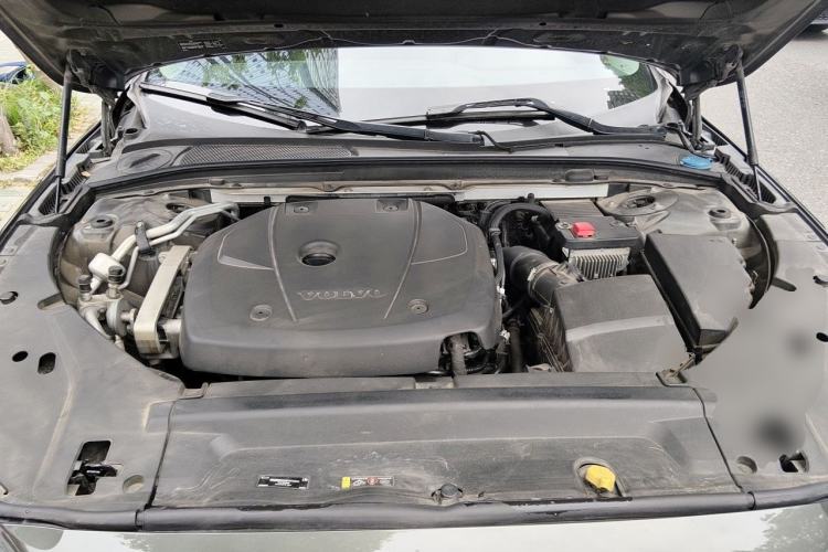 Used Volvo S90 2018 T5 Zhiyuan Edition Engine Bay