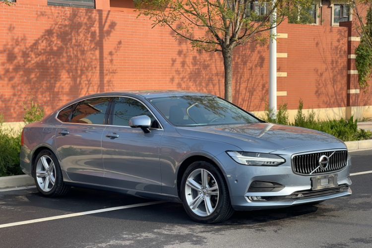 Used Volvo S90 2018 T4 Zhiyuan Edition Exterior 2