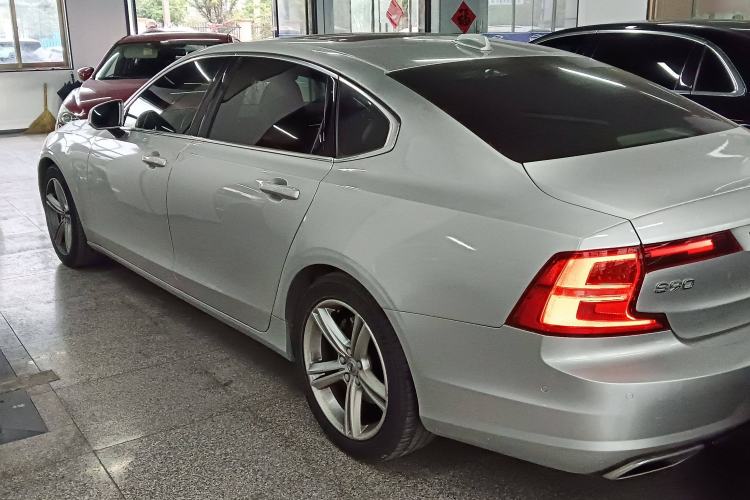 Used Volvo S90 2018 T4 Zhiyuan Edition Exterior 3