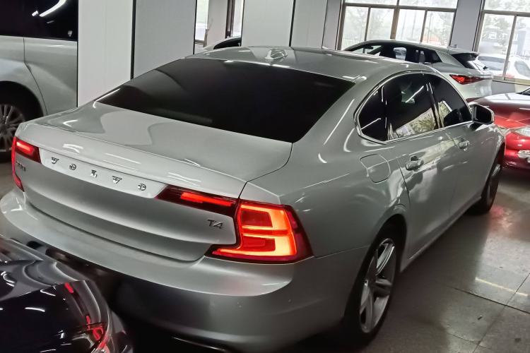 Used Volvo S90 2018 T4 Zhiyuan Edition Exterior 5