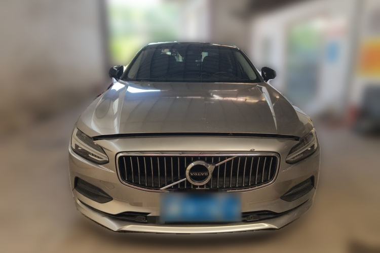 Used Volvo S90 2018 T4 Zhiyuan Edition Front