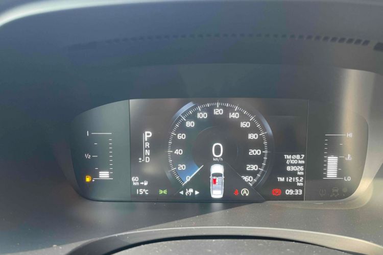 Used Volvo S90 2018 T4 Zhiyuan Edition Odometer Close Up