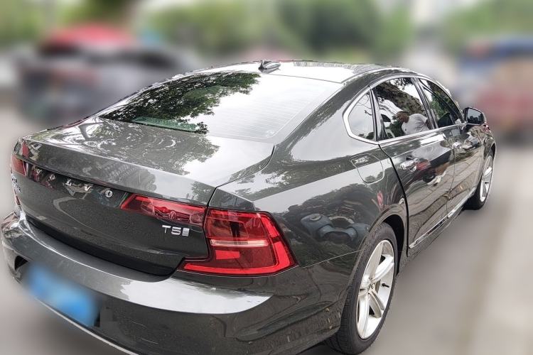 Used Volvo S90 2018 T5 Zhiyuan Edition Rear Right 45 Deg