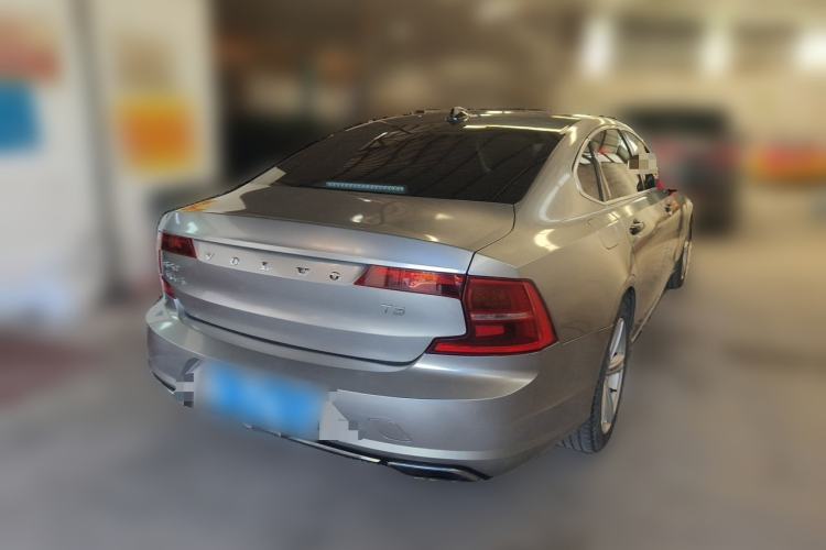Used Volvo S90 2018 T4 Zhiyuan Edition Rear Right 45 Deg