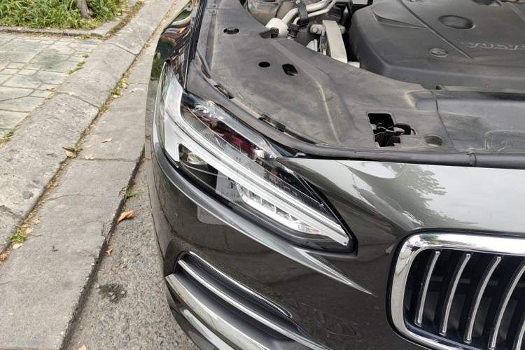 Used Volvo S90 2018 T5 Zhiyuan Edition Right Front Headlight