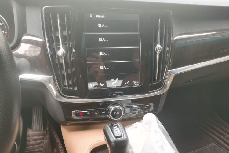 Used Volvo S90 2018 T5 Zhiyuan Edition Audio And AC Panel