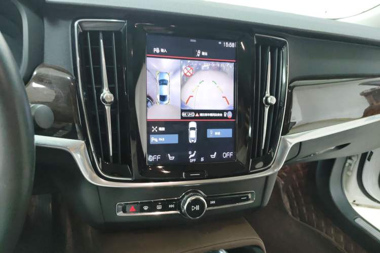 Used Volvo S90 2018 T4 Zhiyuan Edition Audio And AC Panel