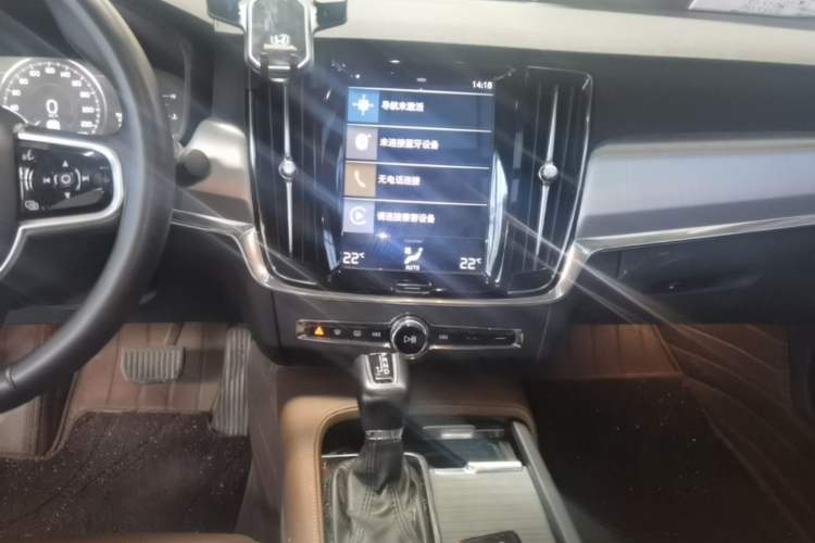 Used Volvo S90 2018 T4 Zhiyi Edition Audio And AC Panel