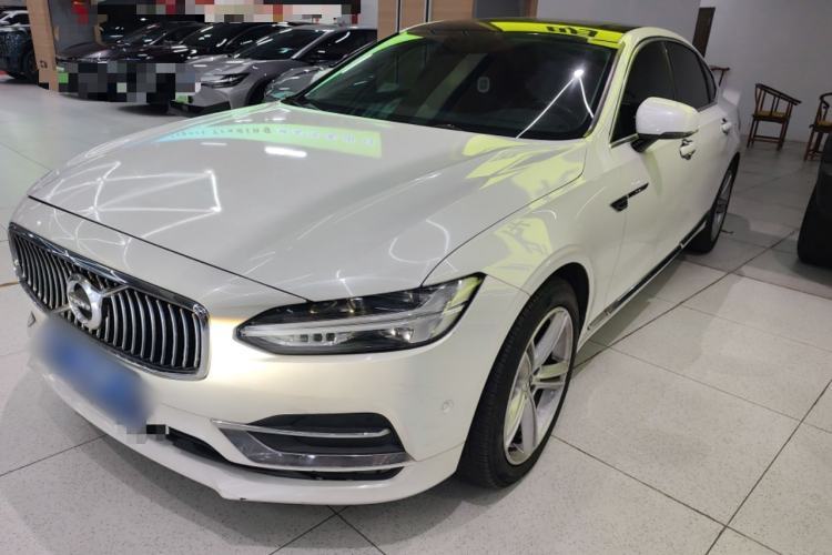 Used Volvo S90 2018 T4 Zhiyuan Edition Guazi used car, China used car export, Used car for sale, Used  cars, Cheapest cars for sale