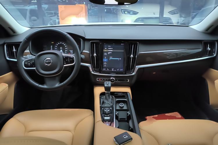 Used Volvo S90 2018 T5 Zhiyuan Edition Center Console