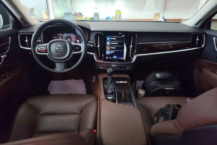 Used Volvo S90 2018 T4 Zhiyuan Edition Center Console