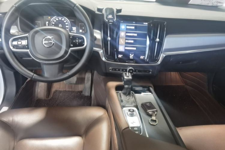 Used Volvo S90 2018 T4 Zhiyi Edition Center Console