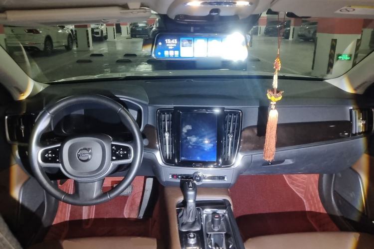 Used Volvo S90 2018 T4 Zhiyuan Edition Center Console