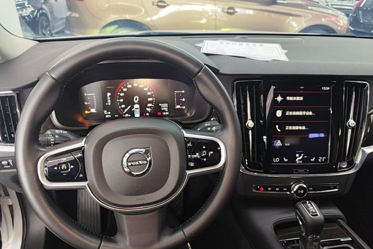 Used Volvo S90 2018 T4 Zhiyuan Edition Center Console