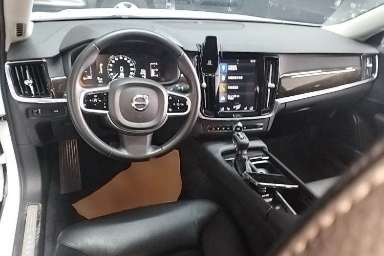 Used Volvo S90 2018 T4 Zhiyuan Edition Center Console