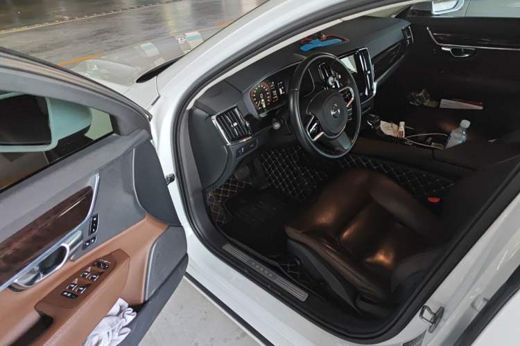 Used Volvo S90 2018 T4 Zhiyuan Edition Driver Seat