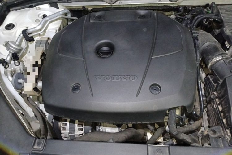 Used Volvo S90 2018 T5 Zhiya Edition Engine Bay