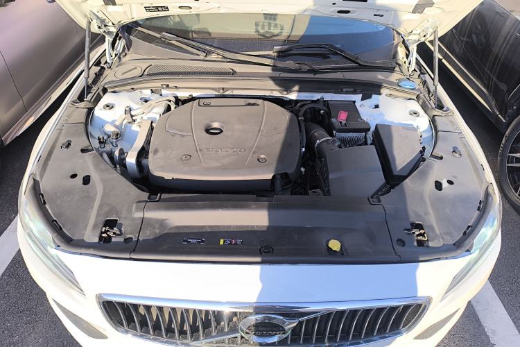 Used Volvo S90 2018 T4 Zhiyuan Edition Engine Bay