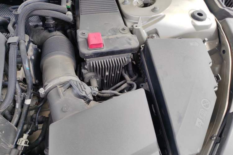 Used Volvo S90 2018 T4 Zhiyuan Edition Engine Bay Left