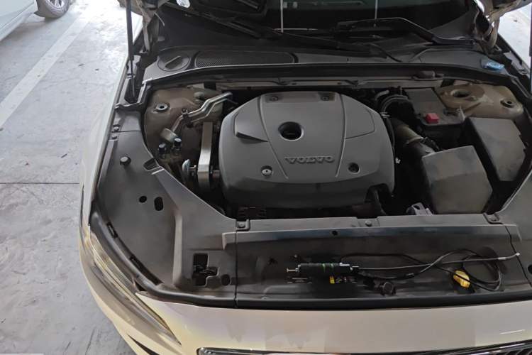 Used Volvo S90 2018 T4 Zhiyuan Edition Engine Bay Right