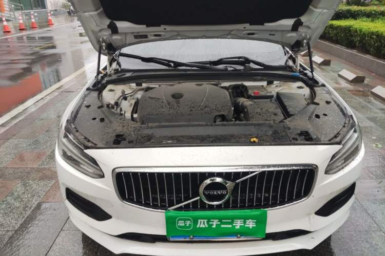 Used Volvo S90 2018 T4 Zhiyuan Edition Engine Bay