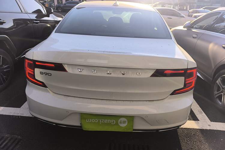 Used Volvo S90 2018 T4 Zhiyuan Edition Exterior 4