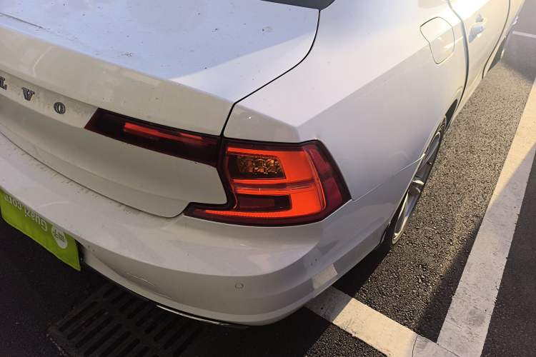 Used Volvo S90 2018 T4 Zhiyuan Edition Exterior 6