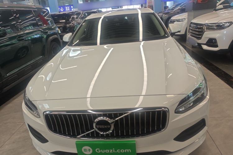 Used Volvo S90 2018 T4 Zhiyuan Edition Front