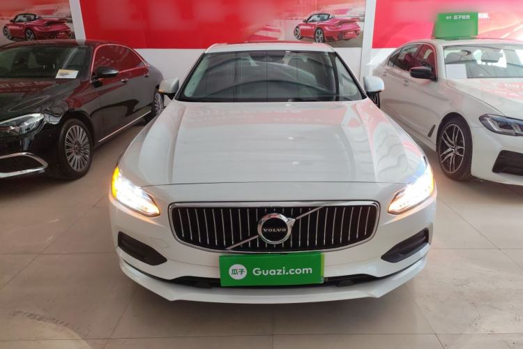 Used Volvo S90 2018 T4 Zhiyuan Edition Front