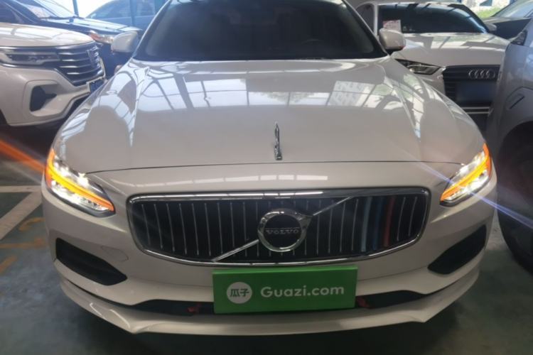 Used Volvo S90 2018 T4 Zhiyi Edition Front