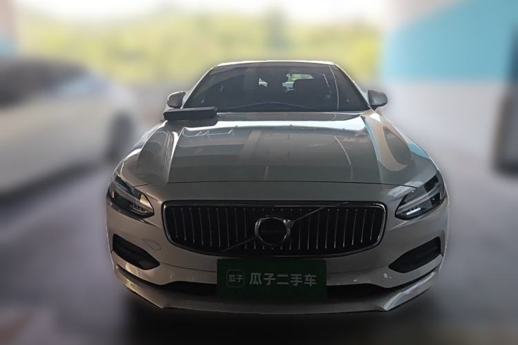Used Volvo S90 2018 T4 Zhiyuan Edition Front