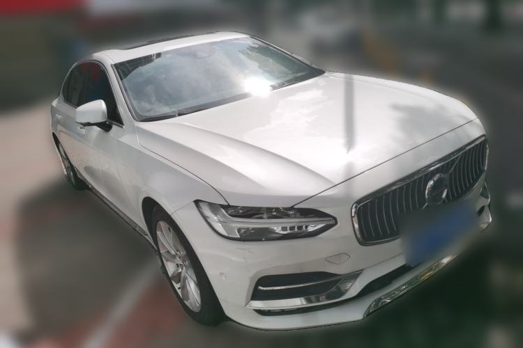 Used Volvo S90 2018 T5 Zhiyuan Edition Front Right 45 Deg
