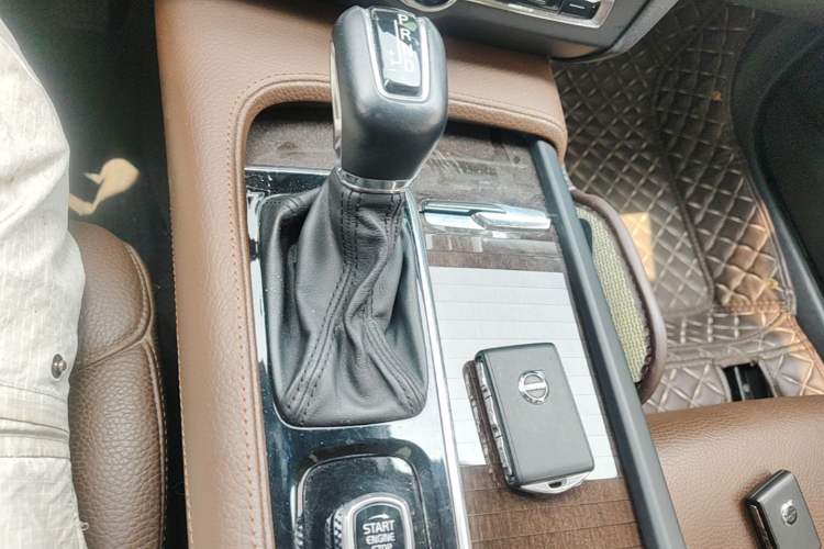 Used Volvo S90 2018 T4 Zhiyuan Edition Gear Lever