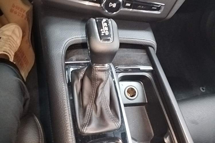 Used Volvo S90 2018 T4 Zhiyuan Edition Gear Lever