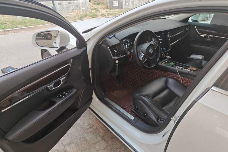 Used Volvo S90 2018 T4 Zhiyuan Edition Interior 3