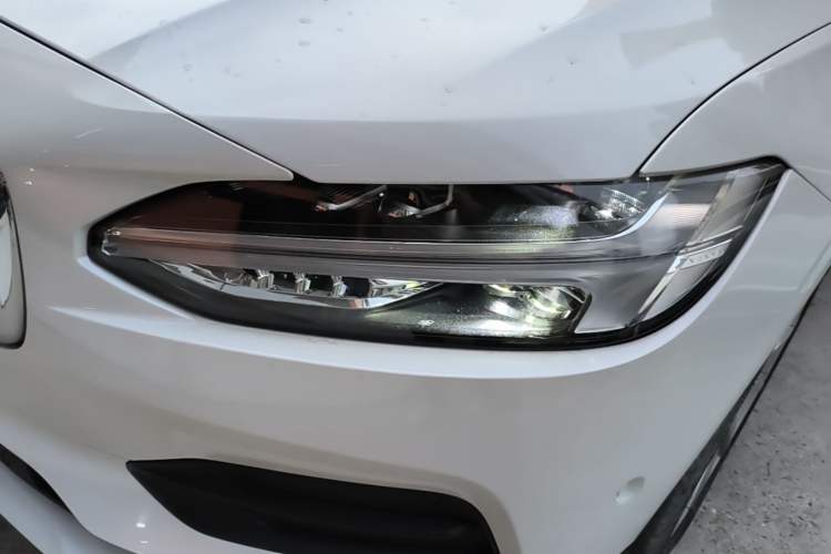 Used Volvo S90 2018 T5 Zhiyuan Edition Left Front Headlight