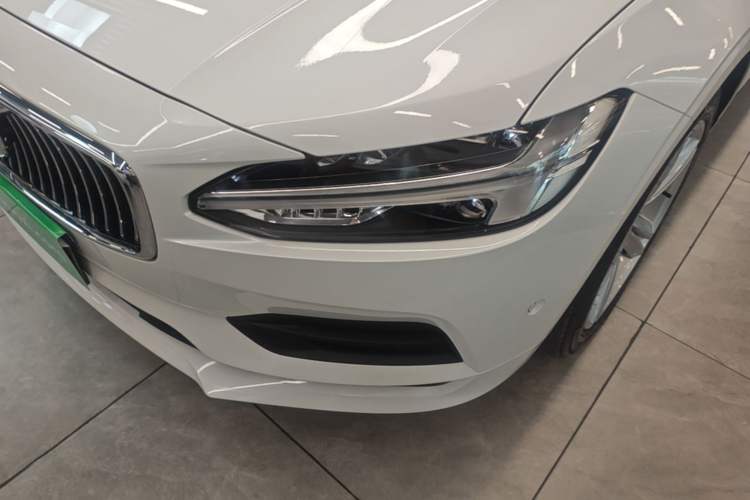 Used Volvo S90 2018 T4 Zhiyuan Edition Left Front Headlight