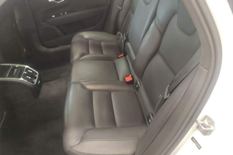 Used Volvo S90 2018 T4 Zhiyuan Edition Left Rear Seat